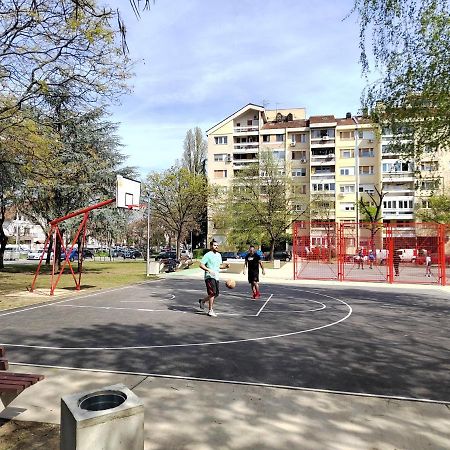 Heart Of Zemun Appartement Belgrado Buitenkant foto