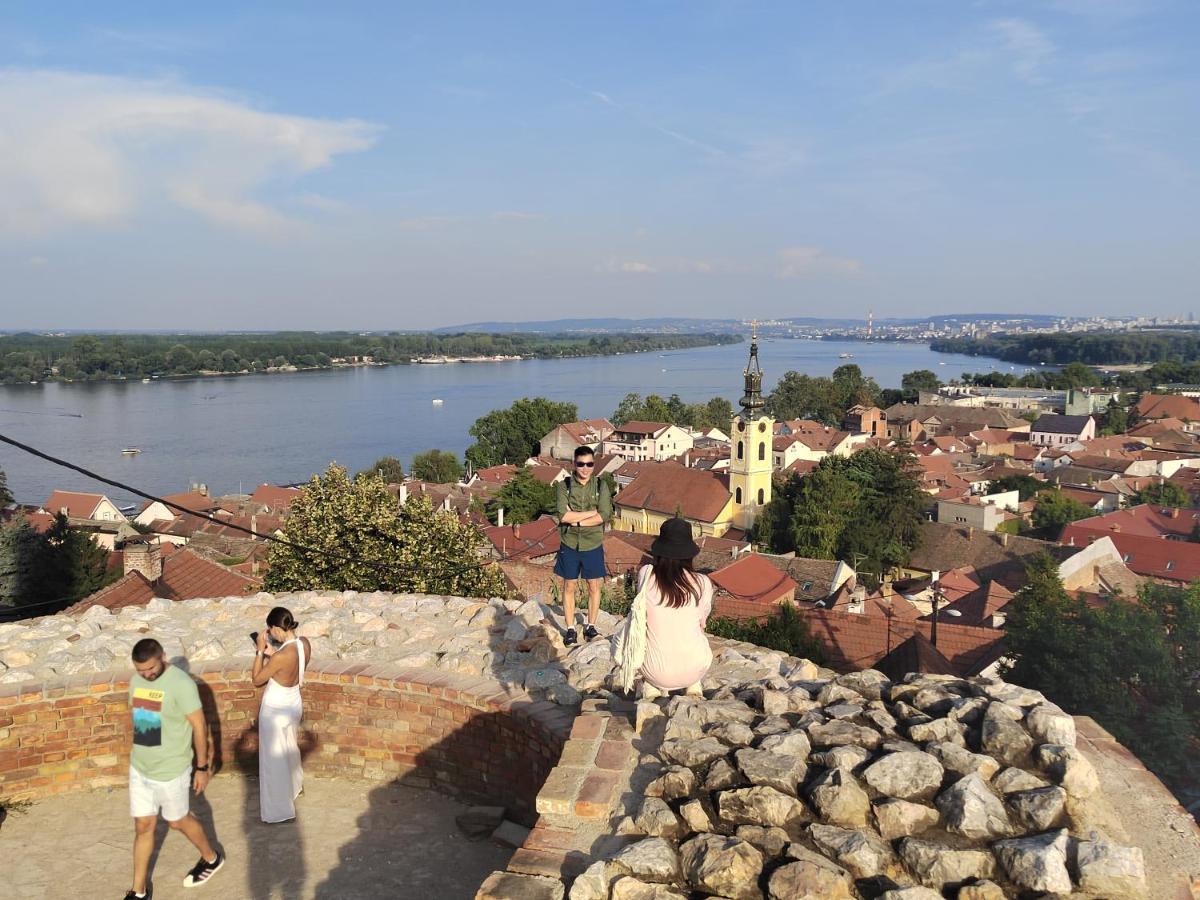 Heart Of Zemun Appartement Belgrado Buitenkant foto