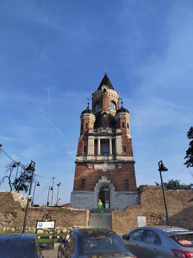 Heart Of Zemun Appartement Belgrado Buitenkant foto