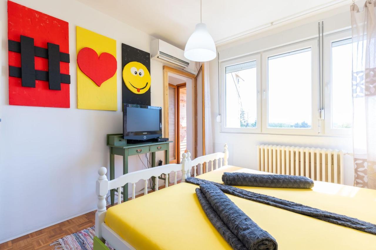 Heart Of Zemun Appartement Belgrado Buitenkant foto
